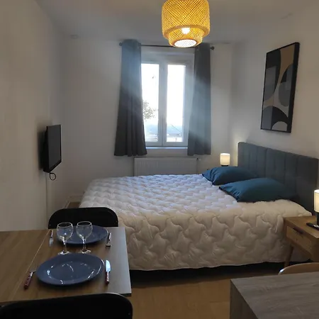Avec Lit Queensize Apartment