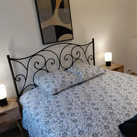 Avec Lit Queensize Apartment *